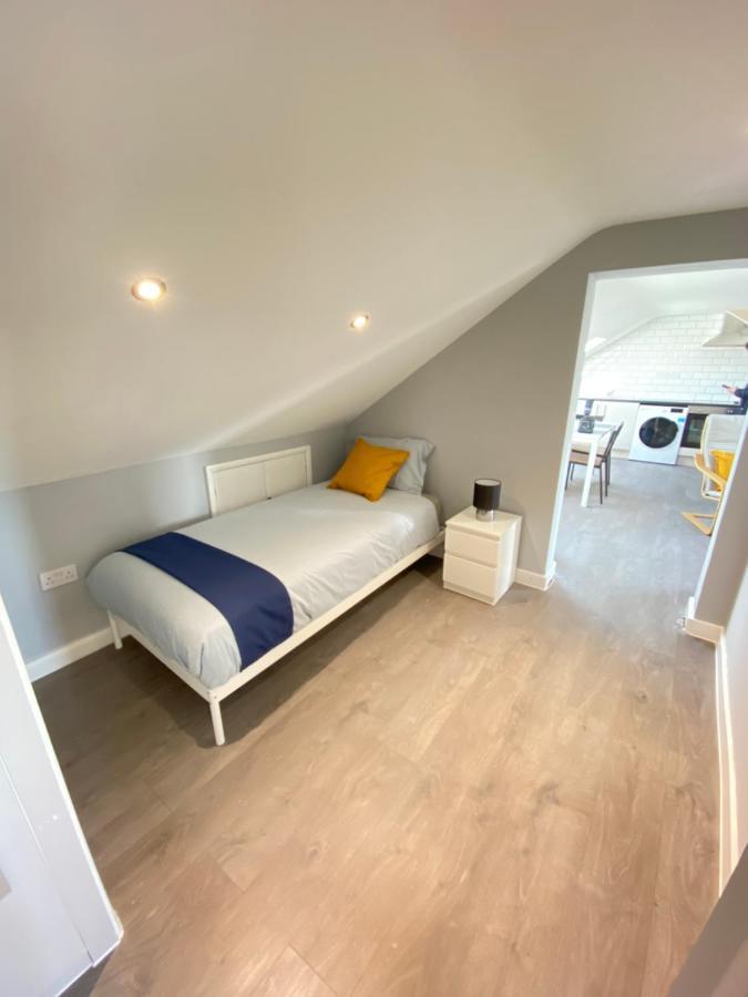 Stunning 1 Bedroom Flat In Wood Green London Eksteriør bilde